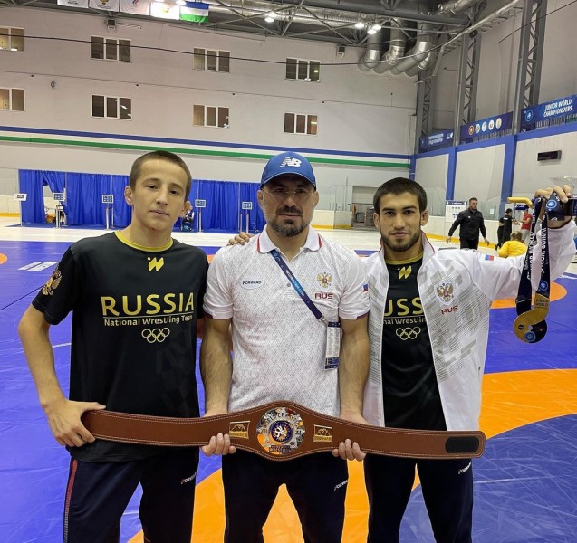 Двое дагестанских борцов выиграли молодежный чемпионат мира