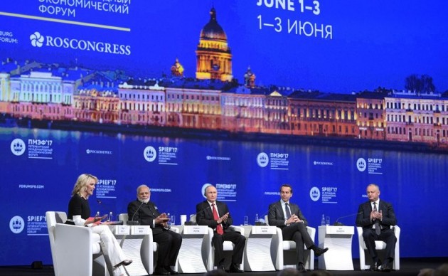  Глава Дагестана Рамазан Абдулатипов, принял участие в пленарном заседании XXI Петербургского международного экономического форума. 