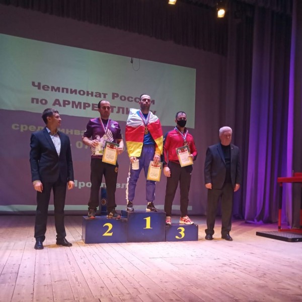 Сборная Дагестана по армрестлингу (спорт слепых) заняла первое общекомандное место на чемпионате России в Ярославле