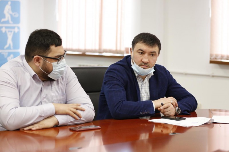  Магомед Магомедов провел встречу с руководителями  федераций по спортивной и художественной гимнастике