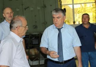 Глава Минпрома Дагестана ,посетил  Избербашский радиозавод. 