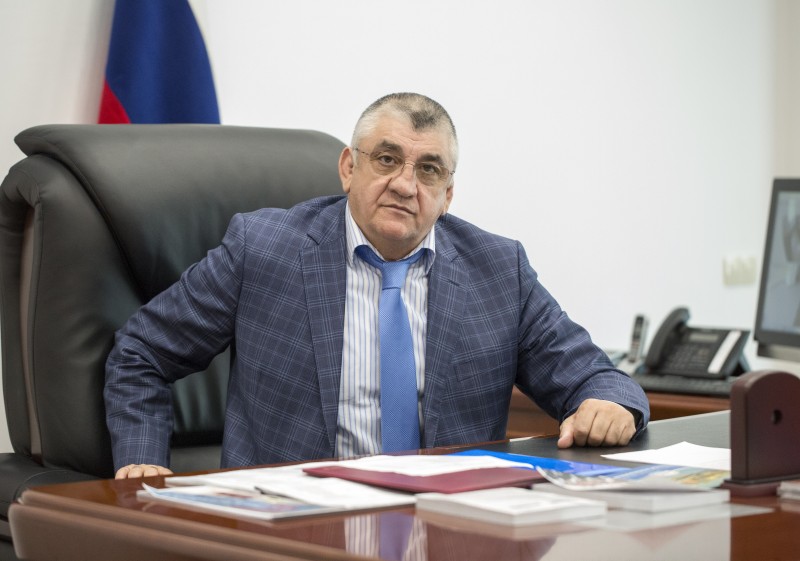 Поздравление министра Магомедова М. Ю. с Днем физкультурника 