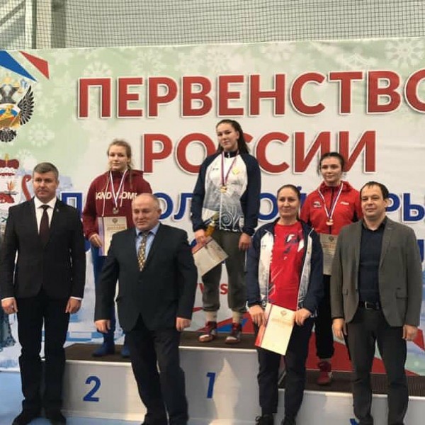 Дагестанка Марьям Гусейнова выиграла молодежный чемпионат России по женской борьбе
