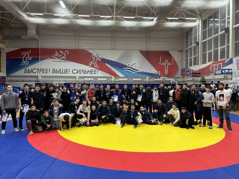 Сборная Дагестана по панкратиону выиграла 70 медалей на Чемпионате СКФО