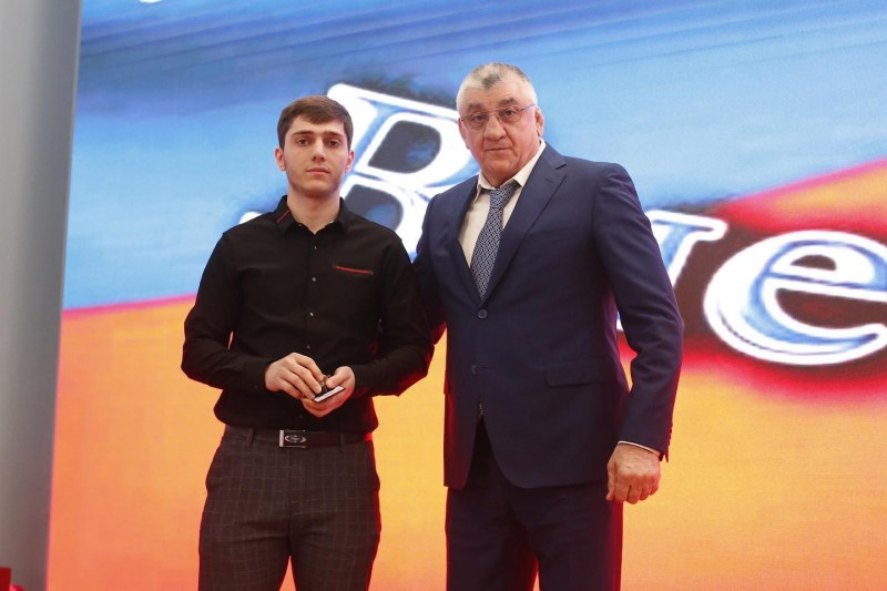  Награждение государственными наградами лучших спортсменов, тренеров, работников отрасли по итогам 2020 года.