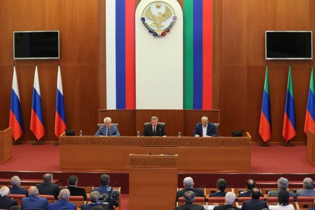 Врио Главы Владимир Васильев,  официально представлен общественности Республики Дагестан. 