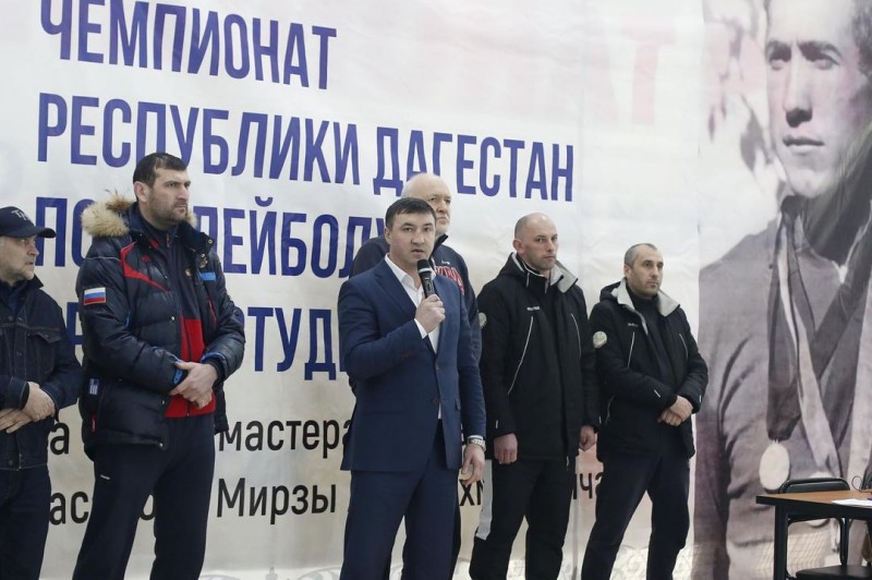 В Махачкале проходит чемпионат Дагестана по волейболу среди команд вузов 