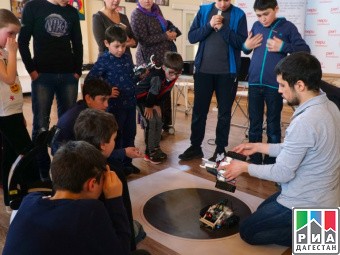 «Передвижная роболаборатория»  школьники Южного Дагестана готовятся к участию в проекте бизнес-инкубатора «Пери инновации»